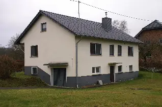 Einfamilienhaus mit Garage und großem Grundstück in ruhiger Ortslage der Gemeinde Ruppichteroth