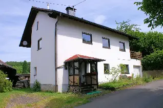 Wohnhaus mit zwei möglichen Wohneinheiten Nähe Windeck-Herchen / Sieg