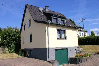 2-Zimmer-Dachgeschosswohnung in zentraler Wohnlage von Ruppichteroth