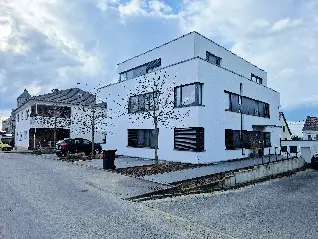3-Zimmer-Wohnung in modernem 5-Familienhaus in ruhiger Wohnlage von Hennef-Uckerath