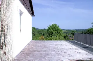 Gepflegte Mietwohnung mit großer Dachterrasse in ruhiger Dorflage