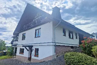 3-Zimmer-Wohnung mit Garage und Gartenanteil in ruhiger Wohnlage von Ruppichteroth