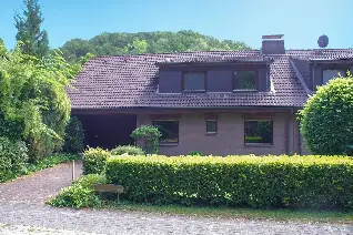 Doppelhaushälfte in idyllischer Lage von Morsbach-Holpe